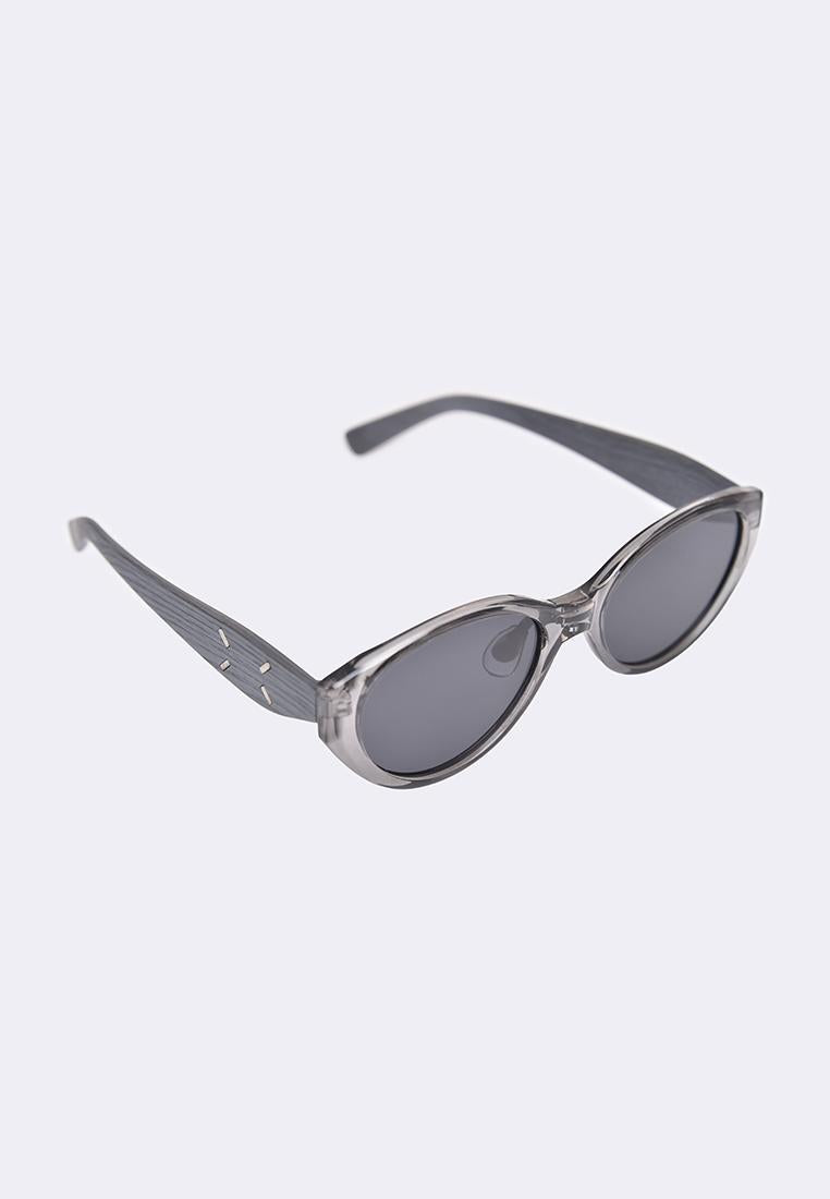 Sunglasses With Plastic Frame