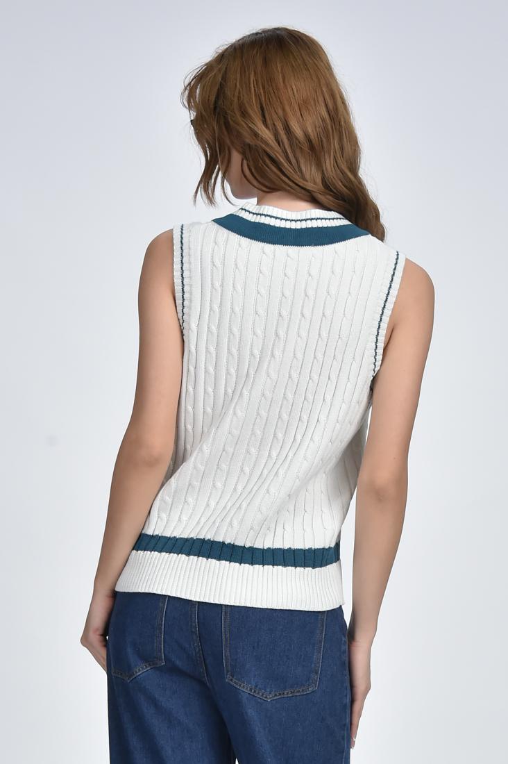 Women's Sleeveless Knit Top