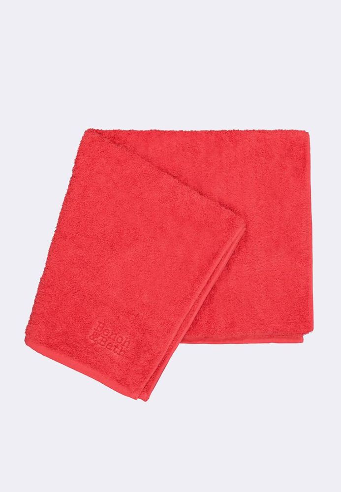 Bench and bath towel best sale