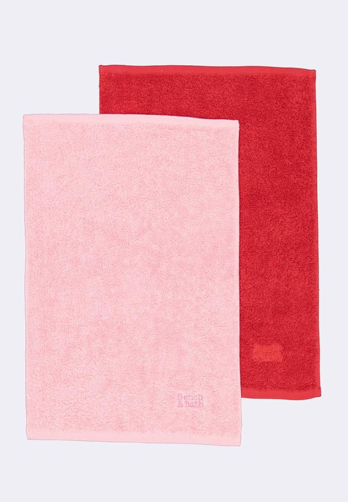 How big is a fingertip towel new arrivals