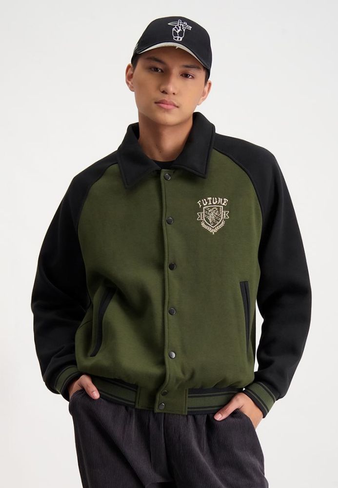 Caps jacket shop