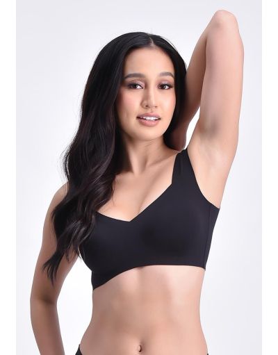 Theluxxundies.ph, Brand: VS SEAMLESS BRA NON-WIRED BLACK SIZES: 36 CUP ABC  (21 pcs available) Price: 180 each Comment “Mine” to Avail‼️ Fre