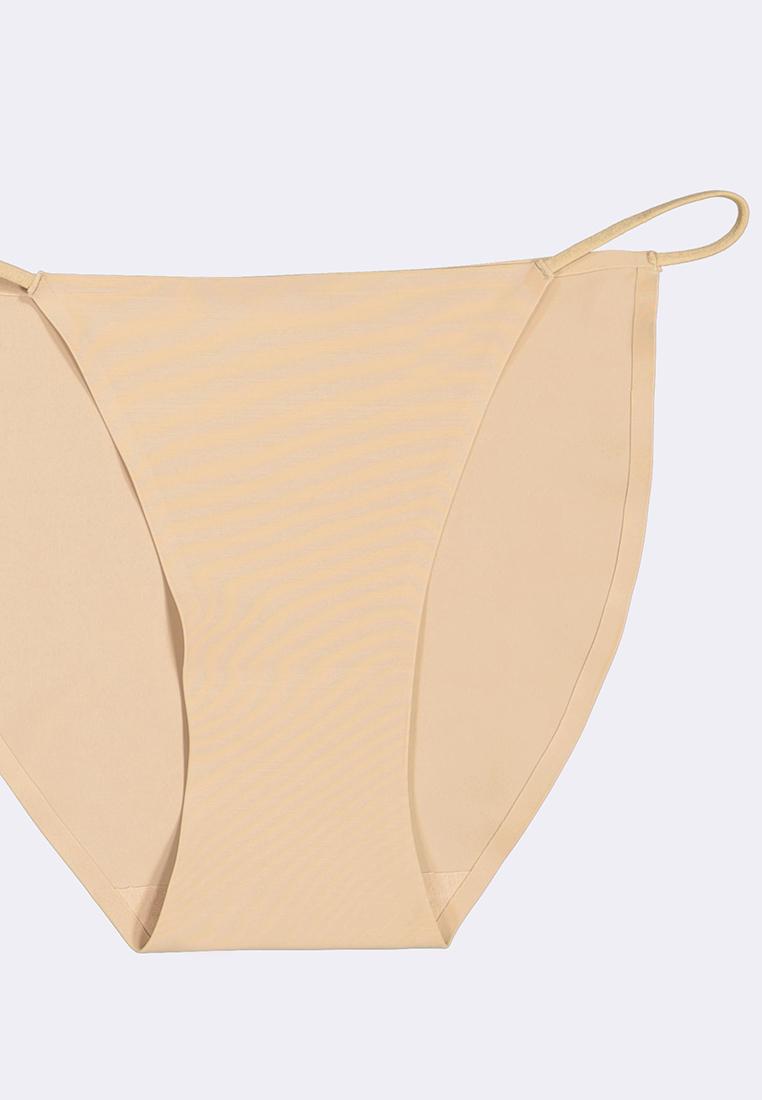 SEAMLESS THREAD Jackie Low-Rise Thong with Camel No ($30) ❤ liked on  Polyvore featuring intimates, panties, seamless th…